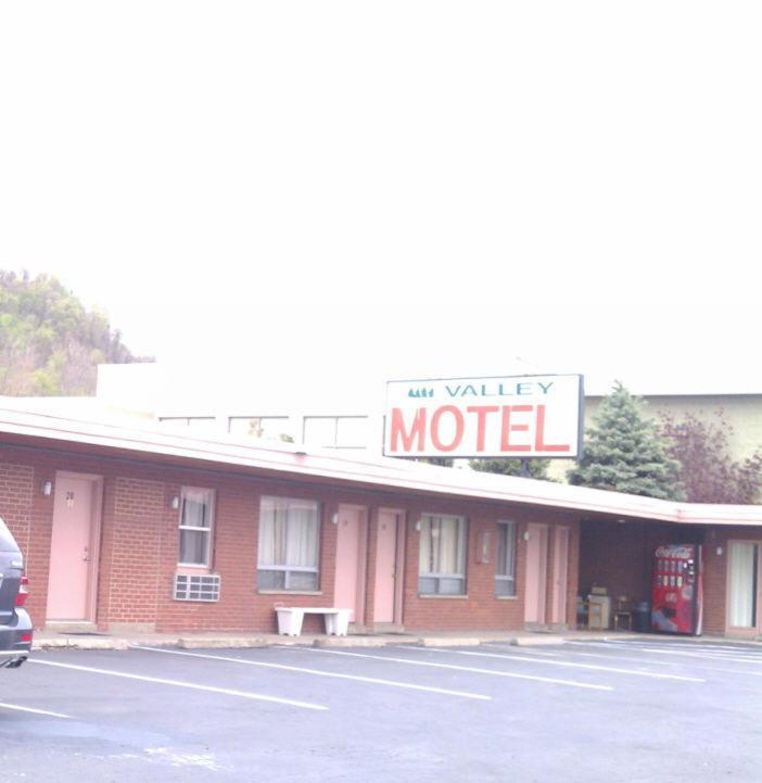 Valley Motel Pittsburgh Harmarville Exterior foto