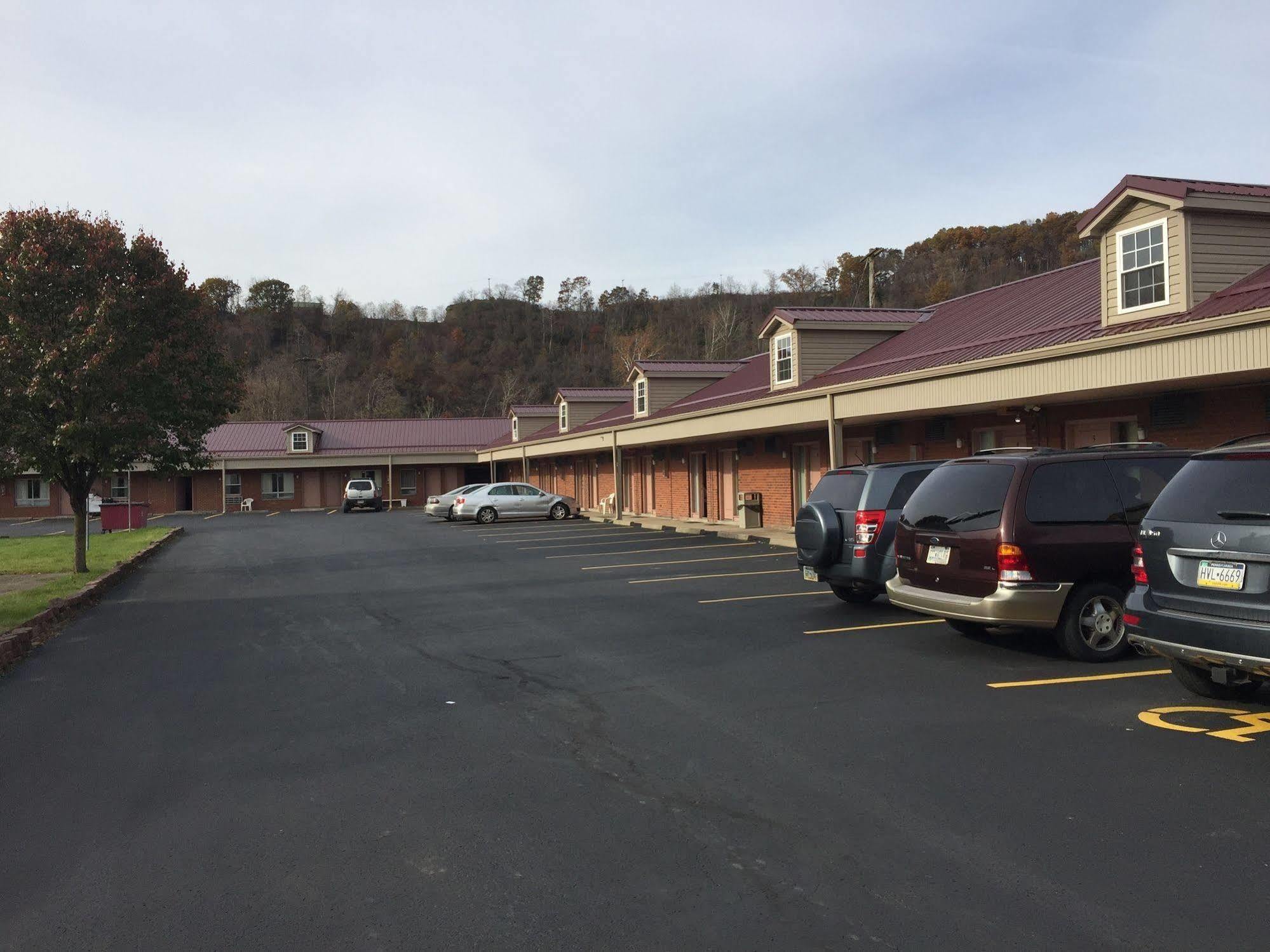 Valley Motel Pittsburgh Harmarville Exterior foto